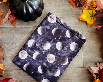 Kindle Sleeve Howling At The Moon. Kindle Paperwhite. Voyage Sleeve. E-Reader Case