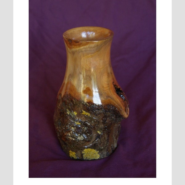 Wooden flower vase, hand turned vase, apple wood vase