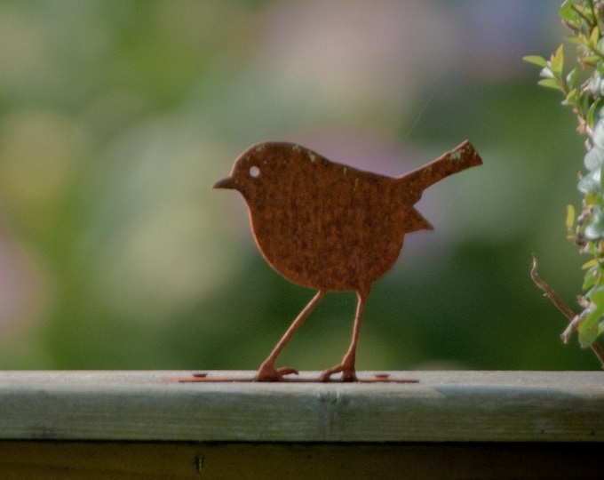 Rusty Robin, Robin Fence Topper, Rusty Metal Bird, Garden Bird, Rustic Garden Ornament, Rusty Metal Robin Gift, Garden Metal Art