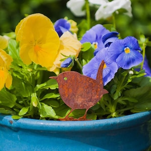 Metal Wren, Wren Lawn Ornament, Plant Pot Ornament, Garden Gifts, Rusty Garden Bird, Garden Ornament, Rusty Garden Metal Art, Ready To Rust
