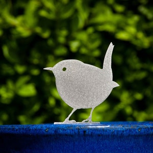 Stainless Steel Wren Plant Pot Decoration, Indoor or Outdoor, House Plant Ornament, Lawn Spike, Hanging Basket, Window Box, Garden Gifts
