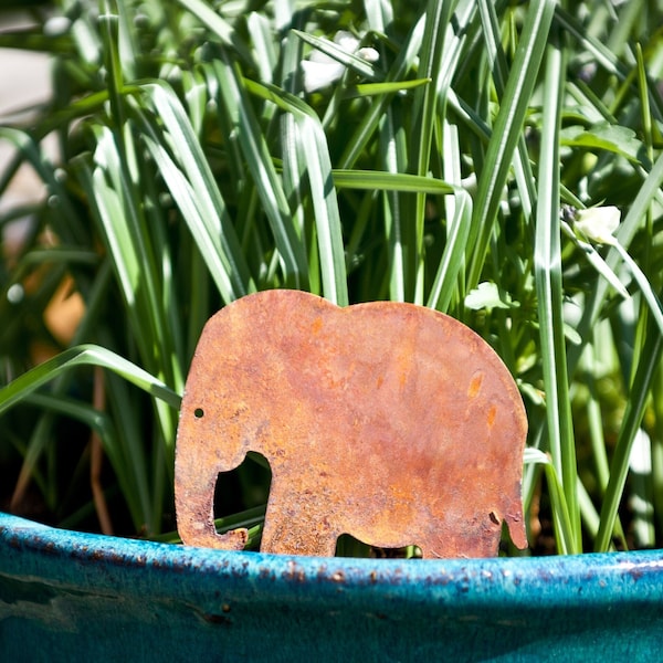 African Elephant Plant Pot Ornament, Rusty Metal Garden Art, Flower Plant Pot Décor, Window Box Décor, Gardening Gifts, Ready To Rust