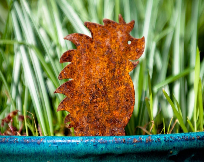 Cute Hedgehog Plant Pot Spike, Rusty Garden Art, Flower Pot ornament, Pet Memorial Gifts, Window Box Decor, Gardening Gifts, Ready To Rust