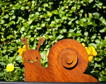 Snail Smiley Happy Face Lawn Ornament, Rusty Metal Garden Art, Pet Snail Memorial Gifts, Plant Pot Decor, Garden Gifts, Ready To Rust