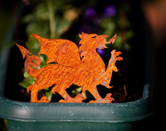 Small CYMRU Welsh Dragon – Rusty Metal Garden Art Decor – Lawn Plant Pot Fence Tree Pergola Decoration Ornament - Gift – Ready To Rust