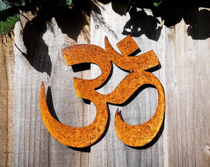 OM Symbol Rustic Metal Fence Art, Garden Decoration, 11th Anniversary Gift, OM Wall Art,  Om Meditation Gifts, Yoga Teacher Gifts, OM Sign