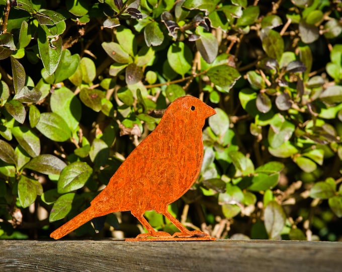Metal Finch Fence Topper, Rustic Metal Bird UK, Garden Bird, Rustic Garden Ornament, Rusty Metal Finch Gift, Garden Metal Art, Ready to Rust