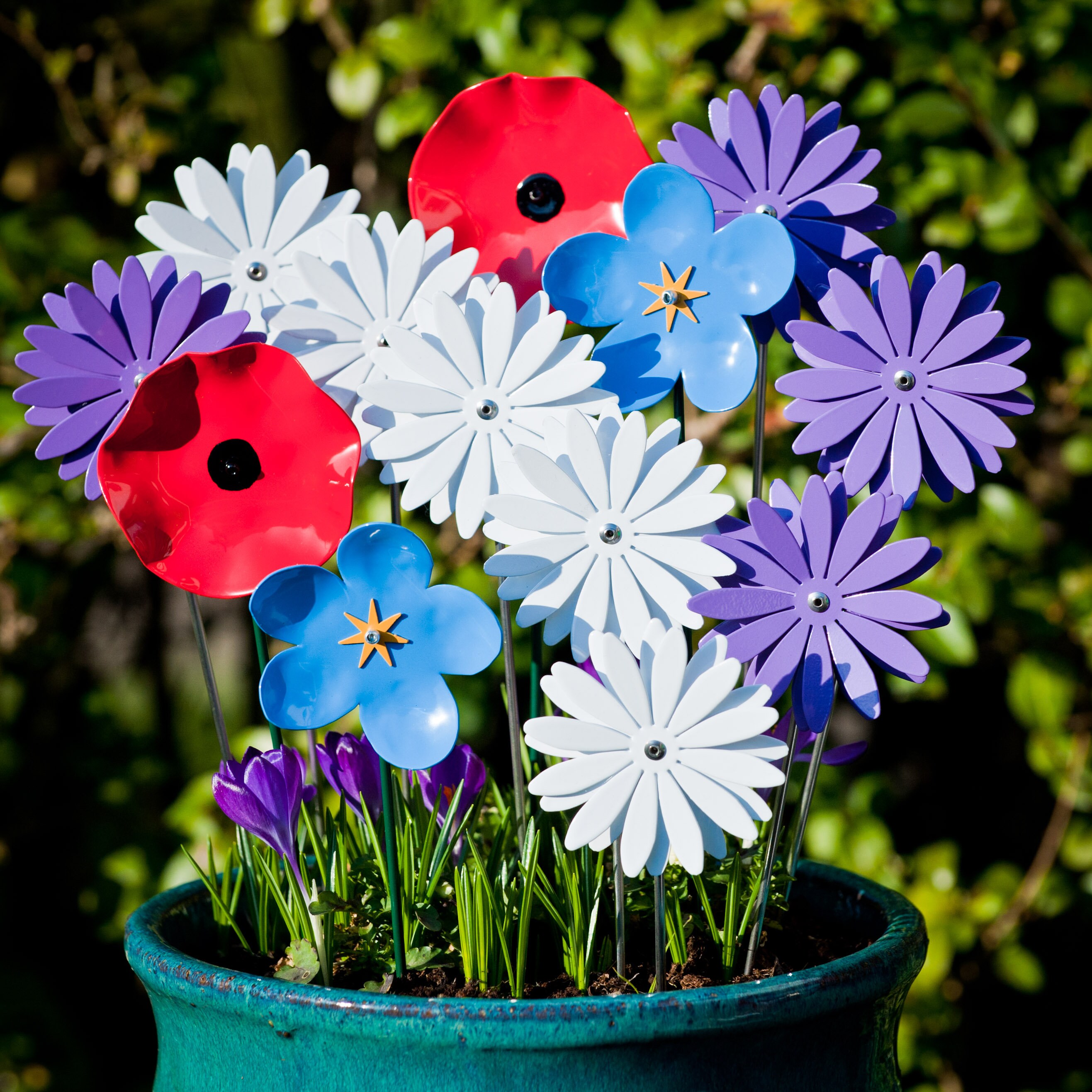 White Daisy Metal Flower stem, White Flower, Garden Ornament, Indoor