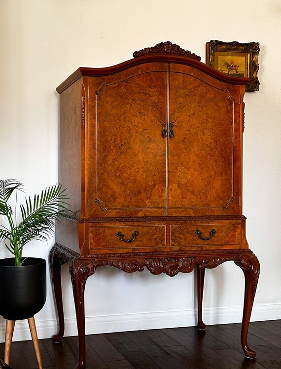1930s Burr Walnut Queen Anne Style Cocktail Cabinet Carved