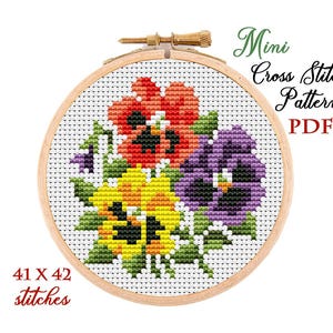 Mini-kruissteekpatroon. Viooltje. Getelde kruissteekkaart. Bloem hoepel kunst borduurwerk. Kleine xstitch voor beginners. Pdf direct downloaden