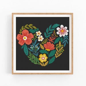 Padrão de ponto cruz moderno Flor Coração Amor, design de bordado para o Dia dos Namorados, gráfico de ponto cruz, ponto cruz para iniciantes, download instantâneo em PDF.