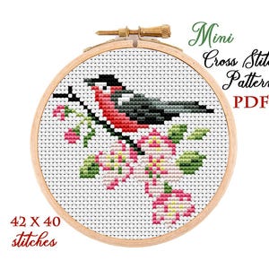 Mini Cross Stitch Pattern. Little bird. Counted cross stitch chart.Flower hoop art embroidery.Tiny xstitch for beginner.Instant download PDF