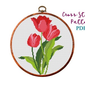 Kruissteekpatroon. Tulpen. Rode bloemen. Getelde kruissteekkaart. Borduurwerk met natuurhoepelkunst. Bloemen, kleine steek. PDF direct downloaden