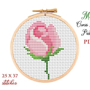 Mini-kruissteekpatroon. Roos. Getelde kruissteekkaart. Bloem hoepel kunst borduurwerk. Kleine xstitch voor beginners. Pdf direct downloaden