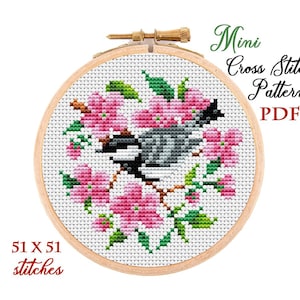 Mini Cross Stitch Pattern. Little bird. Counted cross stitch chart.Flower hoop art embroidery.Tiny xstitch for beginner.Instant download PDF