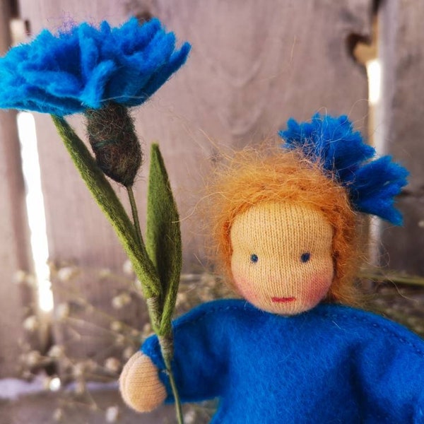 Cornflower Flower Fairy (Kornblume Blumenkind) - Waldorf - Seasonal Table - wool and felt