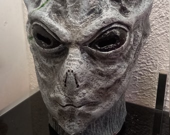 Crashed Grey Alien Mask