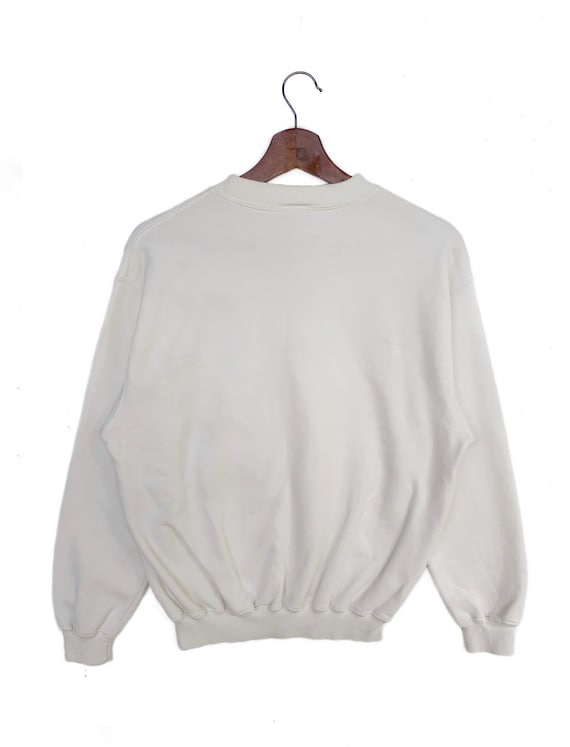 Cream colour 2025 sweatshirt