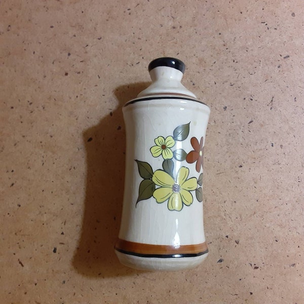 Vintage stonewear yellow and brown salt or pepper shaker, 1970s single ceramic shaker for retro boho decor, upcycling or repurposing!!!