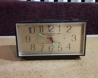 Vintage Spartus Alarm Clock Model 1161-C1 Red LCD Display White Travel  Size-g