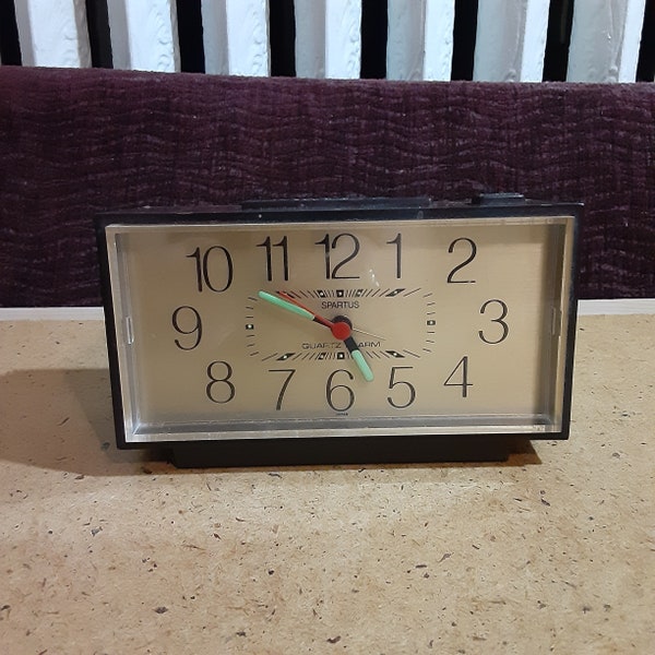 1970s Spartus quartz alarm clock with brown wood grain brass face & glowing hands, DISPLAY ONLY mod vintage clock for retro decor