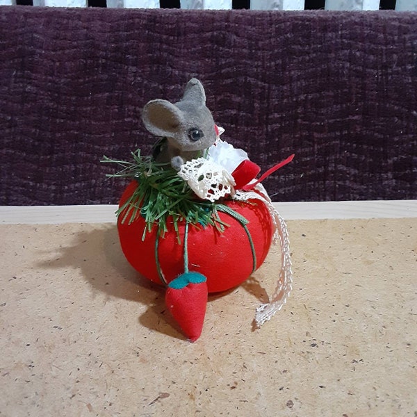 Mouse Pincushion - Etsy