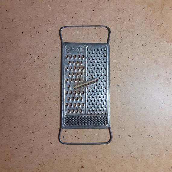Vintage All in One Metal Grater, Primitive Grater Slicer Shredder for  Farmhouse Kitchen Decor or Upcycling and Repurposing 