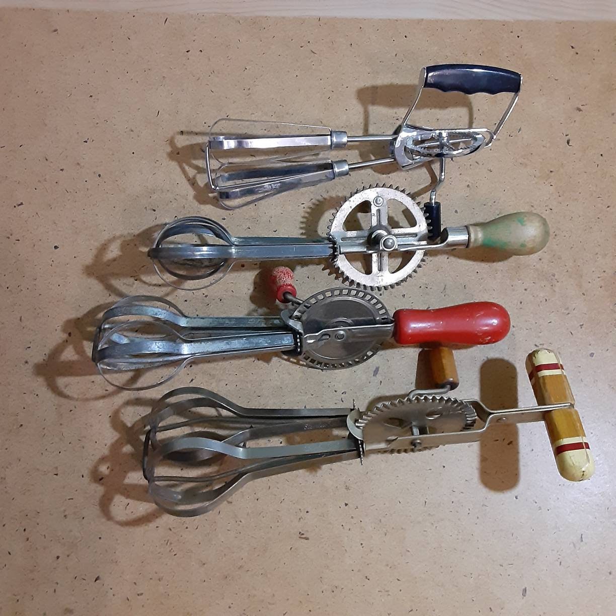 Vintage Egg Beaters YOUR CHOICE of Old Fashioned Hand Mixers Etsy