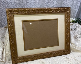 2 x Vintage 1980's Kick Stand Photo Frames 5x 7" Gold Tone 2 x Vintage 1980's Kick Stand Photo Frames 5x 7" Gold Tone