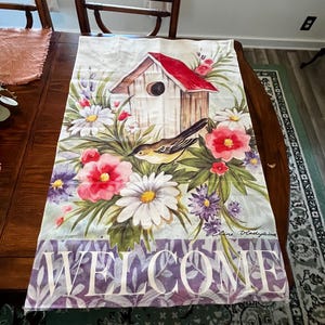 Vintage Birdhouse House Garden Flag, Birdhouse House Flag, Birdhouse Garden Flags, Birdhouses, Vintage Birdhouses, Birdhouse decor.