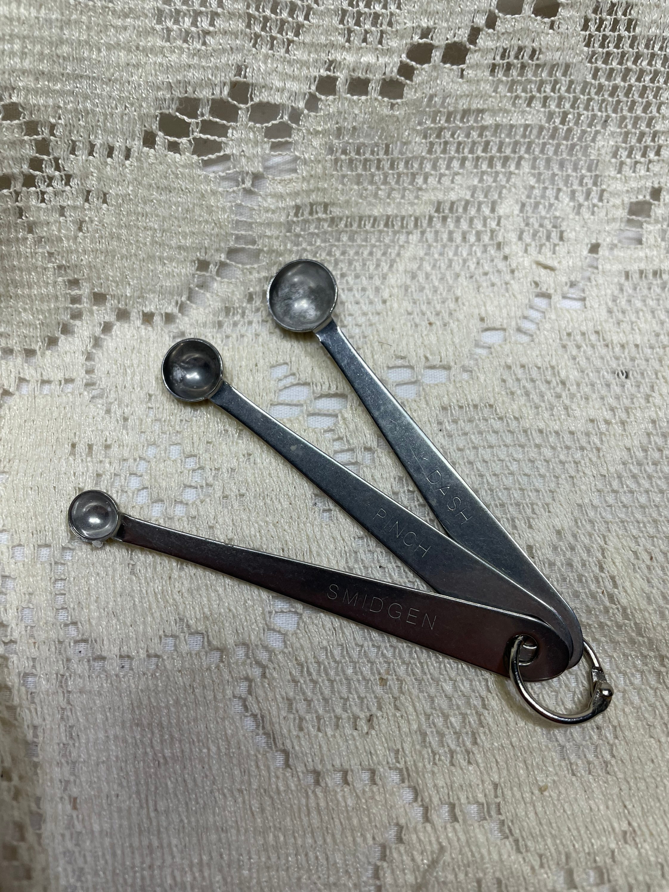 Vintage Smidgen Dash Pinch Measuring Spoons, Measuring Spoons, Silver Measuring  Spoons, Vintage Measuring Spoons. 