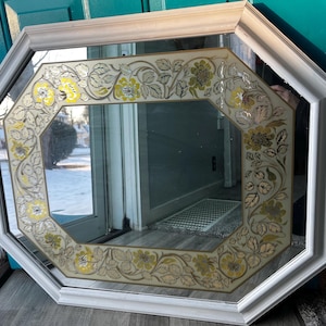 Vintage Floral Painted Mirror, Vintage Floral Mirrors, Vintage Gold mirrors, Vintage Hand Painted Mirrors, Floral Mirrors, Flower Mirrors.