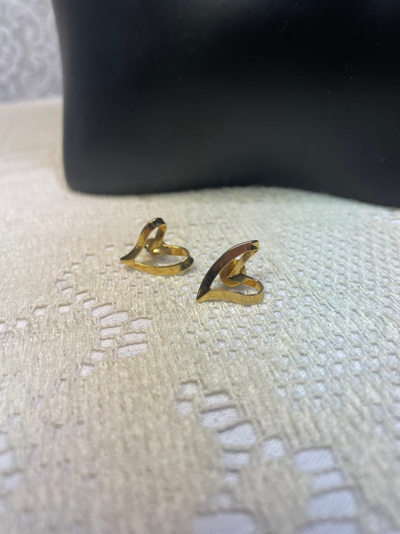 Vintage Gold Heart Stud Earrings, Vintage Heart E… - image 4