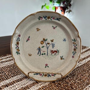 Vintage International Heartland Farm Snack Plates, Heartland Snack Plates, Farm Plates, Vintage Snack Plates, International Heartland.