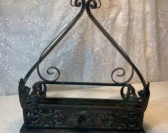 Vintage Black Metal Wall Planter, Black Wall Planters, Black Planters, Vintage Black Planters, Plant Shelf, Black Plant Shelf.