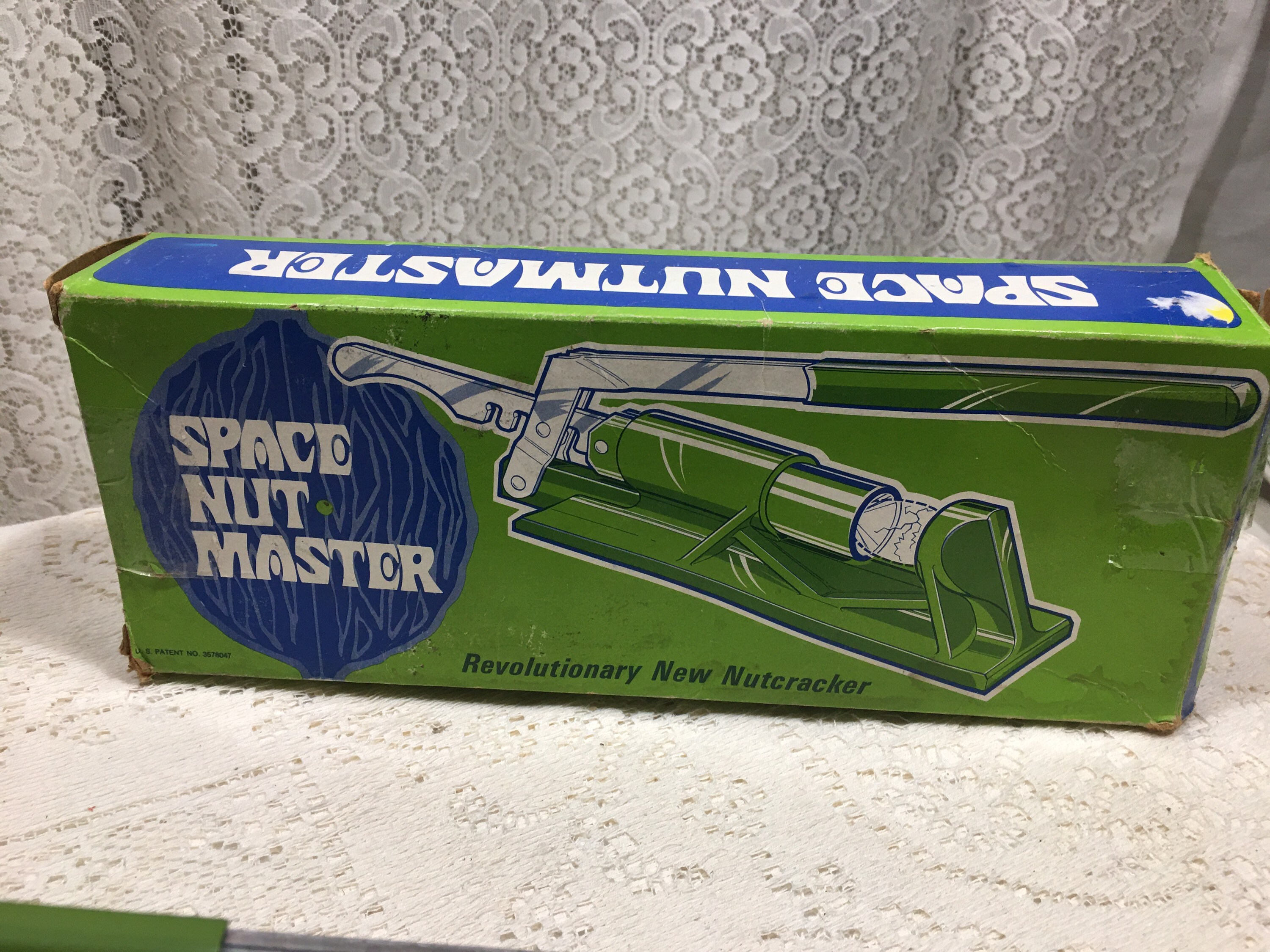 Vintage Mid Century Space Nut Blaster Vintage Nut Crackers Etsy UK
