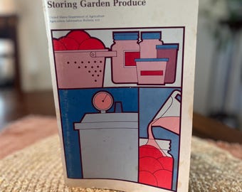Vintage Canning Freezing And Storing Garden Produce Book, Canning Books, Canning And Feezing Books, Vintage Canning Cookbooks, Canning,