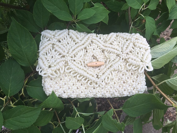 Vintage Ivory Macrame Clutch, Vintage Purse, Vinta