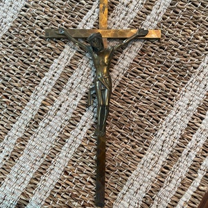 Vintage Brass Crucifix, Vintage Crucifix, Brass Crucifix, Brass Jesus, Jesus On The Cross, Vintage Jesus Decor, Crucifix,