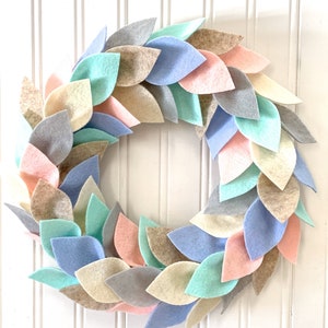 Pastel Felt Leaf Wreath/Spring Decor for Front Door/Wall Decoration for Easter/Light Color Wreath/Spring Home Decoration/Gift for Mom image 1