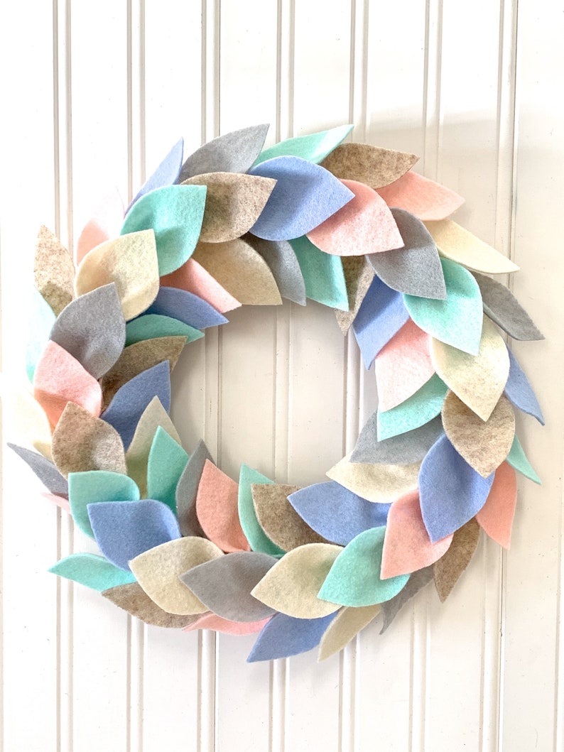 Pastel Felt Leaf Wreath/Spring Decor for Front Door/Wall Decoration for Easter/Light Color Wreath/Spring Home Decoration/Gift for Mom image 1