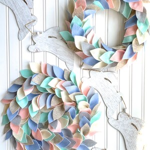 Pastel Felt Leaf Wreath/Spring Decor for Front Door/Wall Decoration for Easter/Light Color Wreath/Spring Home Decoration/Gift for Mom image 4