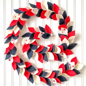 4th of July Felt Leaf Garland/Red White and Blue Garland/Independence Day Decor/Memorial Day Decor/July 4th Mantle/Patriotic Decor
