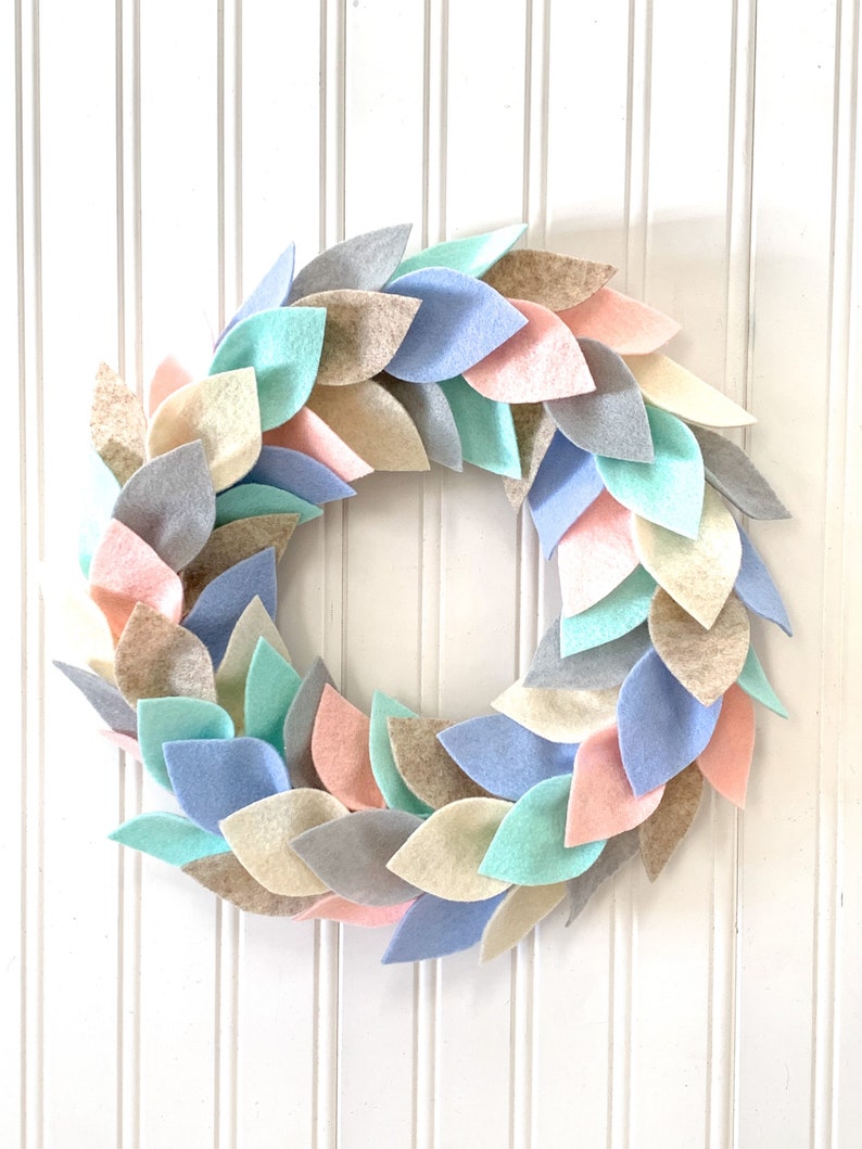 Pastel Felt Leaf Wreath/Spring Decor for Front Door/Wall Decoration for Easter/Light Color Wreath/Spring Home Decoration/Gift for Mom image 2