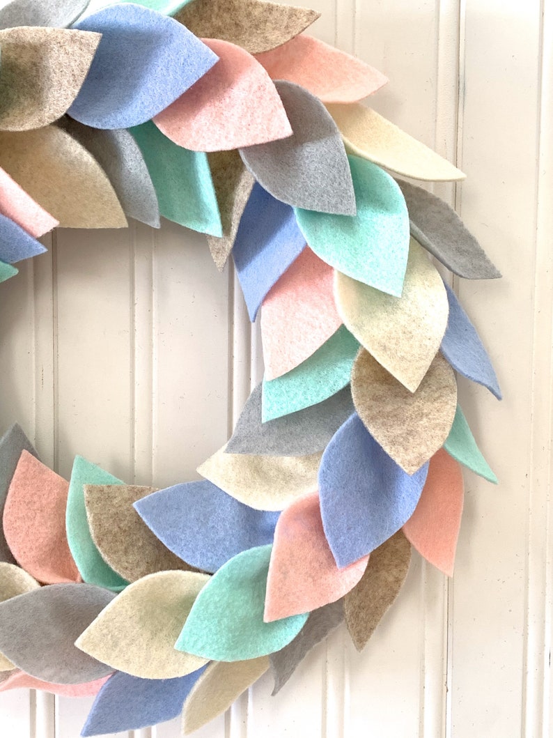 Pastel Felt Leaf Wreath/Spring Decor for Front Door/Wall Decoration for Easter/Light Color Wreath/Spring Home Decoration/Gift for Mom image 3