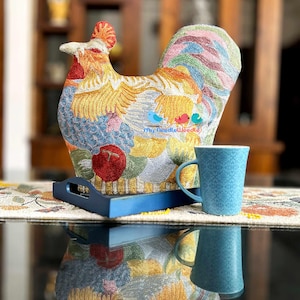Tetera de gallo acogedora, regalo para abuela, gallina con bordado a mano en ambos lados, algodón y seda, hecha a mano, aspecto vintage.