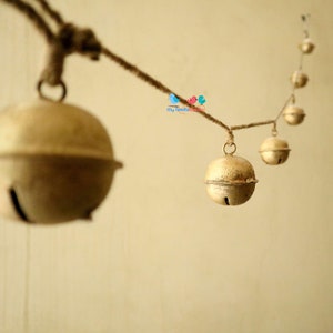 Mantel Garland Christmas Jingle Bells, Shabby Chic Farmhouse Fireplace Decor, Holiday Jingle Bell Decor, Patio Porch Decoration