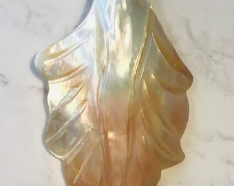 Hand Carved Drilled Shell Pearl Leaves. White & Caramel. Gorgeous Lustre. Feature Stone. FP001
