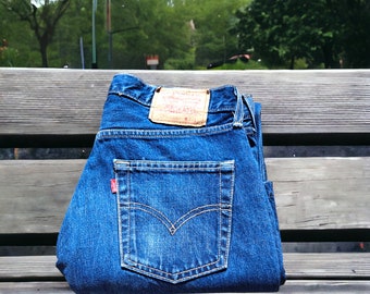 Levis 595 blue jeans made in Spain vintage 90s size w.34 L.34 cropped