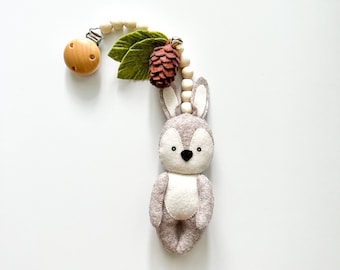 Rabbit stroller toy, rabbit stroller mobile, stroller accessory, stroller lanyard, montessory toy, pram felt toy, neutral gender gift